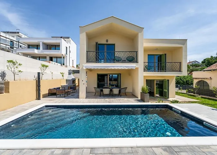 Сasa de vacaciones Franka - With A Private Pool *