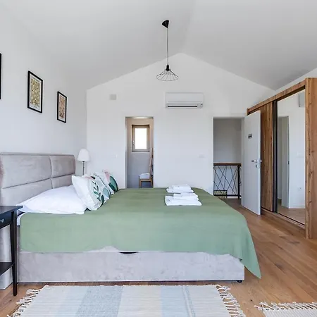 Ferienhaus Franka - With A Private Pool