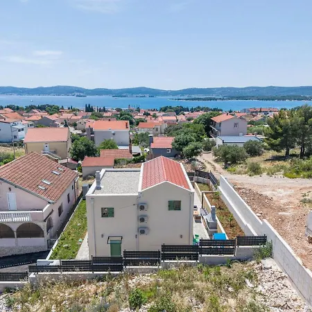 Franka - With A Private Pool Holiday home Sveti Filip i Jakov