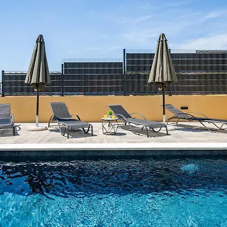 Franka - With A Private Pool Ferienhaus *