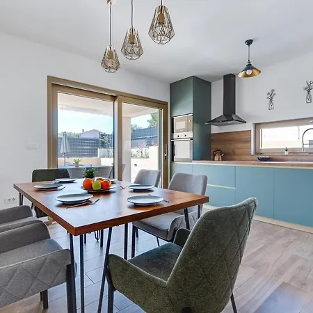 Ferienhaus Franka - With A Private Pool