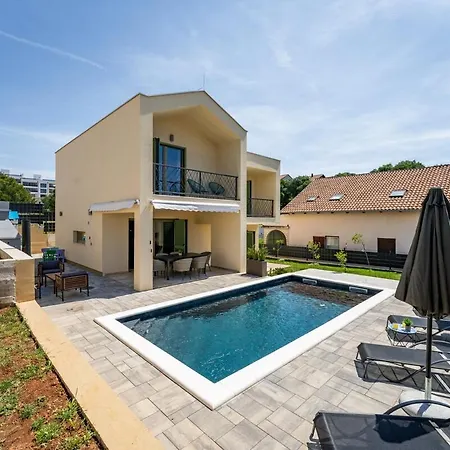Franka - With A Private Pool בית נופש